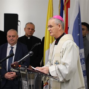 Homilija nadbiskupa Kutleše na otvorenju studentskog restorana "Manducath" na HKS-u